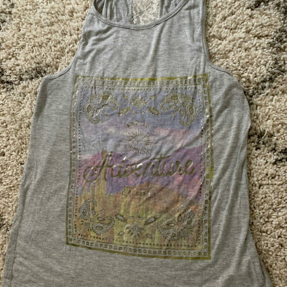 Graphic Tank